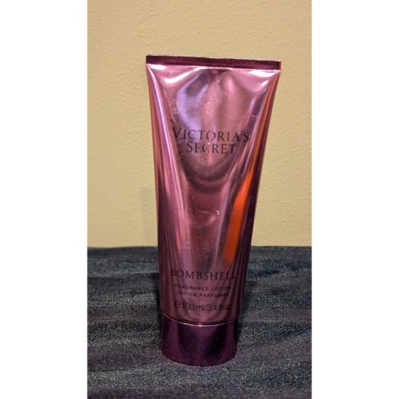 Victoria's Secret Bombshell Fragrance Body Lotion 3.4 fl oz / 100 ml - Picture 1 of 1